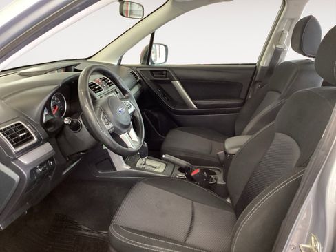Used 2017 Subaru Forester 2.5i w/ Alloy Wheel Package AWD/4WD image 9
