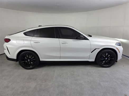 Used 2024 BMW X6 M60i w/ Climate Comfort Package image 3