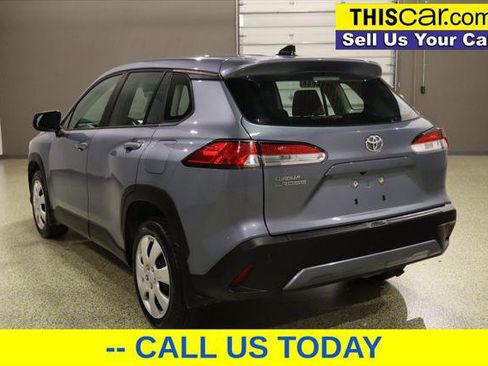 Used 2025 Toyota Corolla Cross L FWD image 5