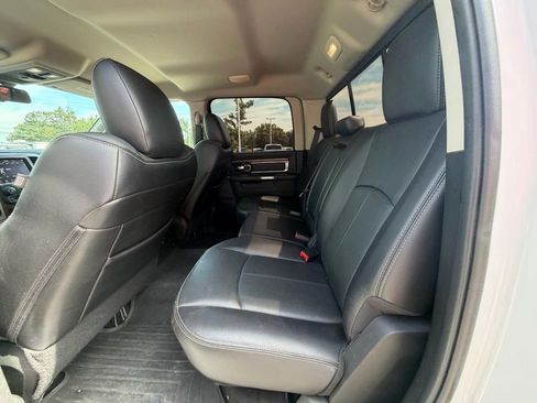 Used 2018 RAM 1500 Laramie w/ Convenience Group AWD/4WD image 13