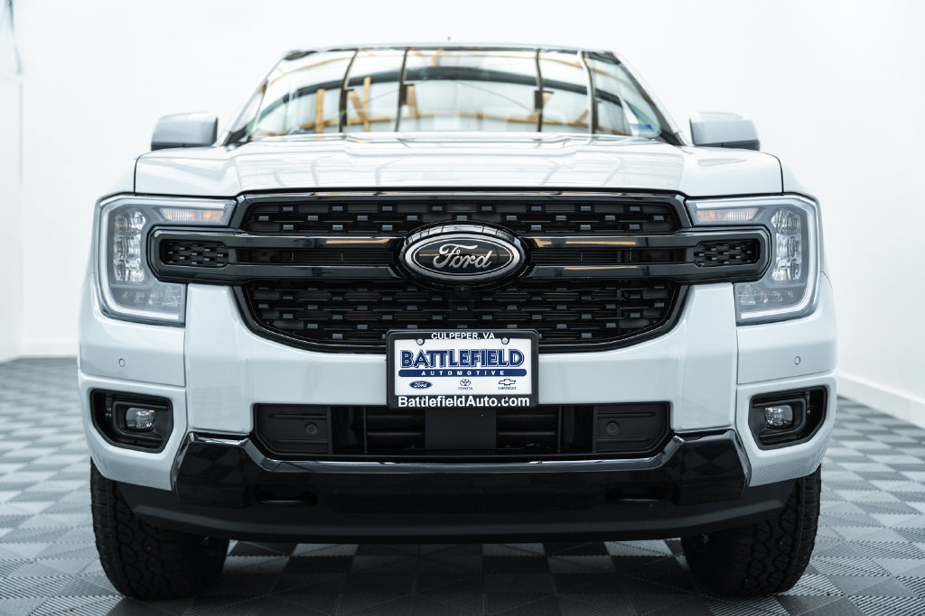 New 2026 Ford Ranger Lariat w/ Black Appearance Package AWD/4WD image 2