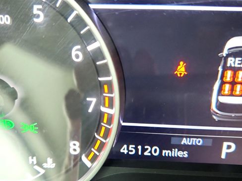 Used 2025 Nissan Pathfinder SV AWD/4WD image 29