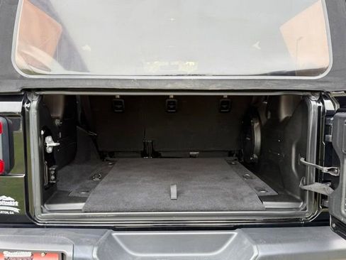 Used 2018 Jeep Wrangler Unlimited Rubicon AWD/4WD image 29