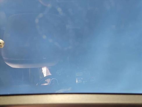 Used 2023 Volkswagen Tiguan SE R-Line image 20