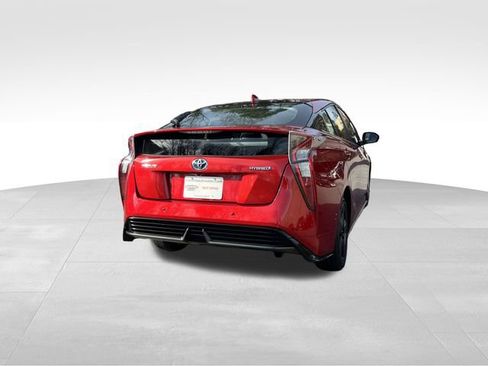 Used 2017 Toyota Prius Four Touring image 5