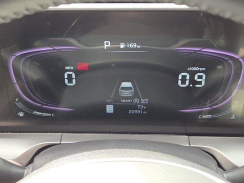 Used 2025 Kia Telluride S FWD image 25