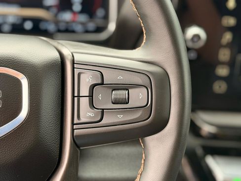 Used 2025 GMC Sierra 2500 AT4 w/ AT4 Premium Plus Package AWD/4WD image 28