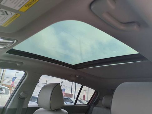 Used 2019 Kia Sportage EX w/ EX Premium Package image 18