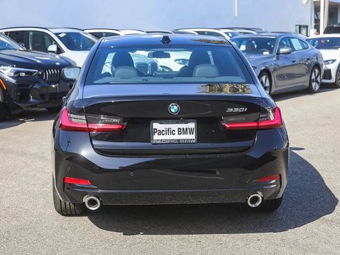 New 2026 BMW 330i Sedan w/ Convenience Package RWD image 5