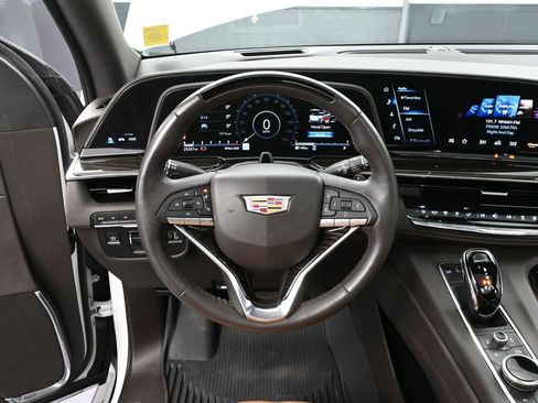 Used 2024 Cadillac Escalade Sport w/ LPO, ONYX Package image 30