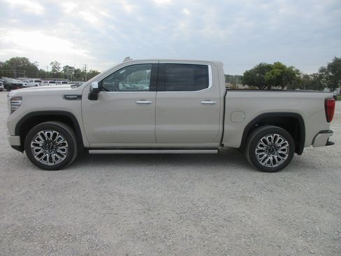 New 2026 GMC Sierra 1500 Denali Ultimate image 10