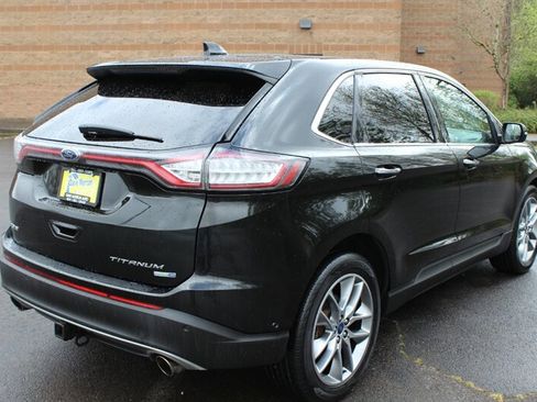 Used 2015 Ford Edge Titanium w/ Equipment Group 302A AWD/4WD image 4