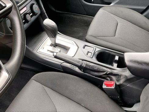Used 2019 Subaru Impreza 2.0i image 14