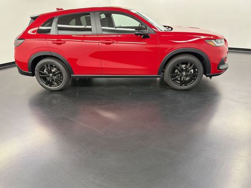 New 2026 Honda HR-V Sport image 8