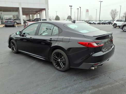 Used 2025 Toyota Camry SE w/ Multimedia Upgrade Package image 5