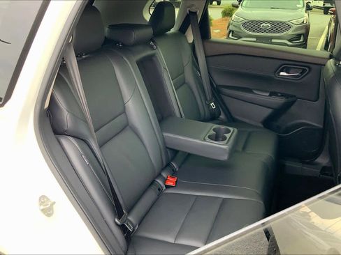 Used 2023 Nissan Rogue SL FWD image 37