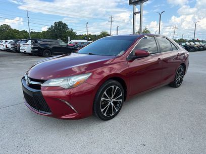 Used 2017 Toyota Camry SE w/ Moonroof Package