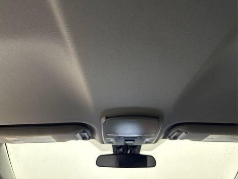 Used 2022 Toyota Camry LE FWD image 39