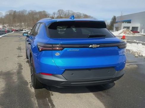 New 2026 Chevrolet Equinox EV LT image 7