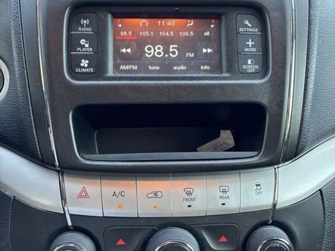 Used 2014 Dodge Journey SE w/ Flexible Seating Group image 19