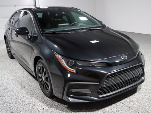 Used 2020 Toyota Corolla SE FWD image 5