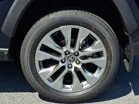 New 2025 Toyota RAV4 XLE Premium AWD/4WD image 18