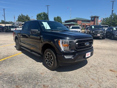 Used 2023 Ford F150 XLT w/ Equipment Group 302A High RWD image 3