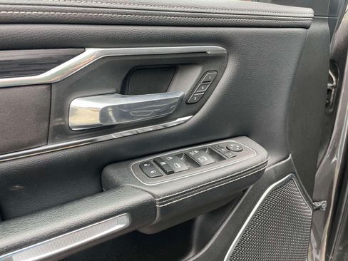 Used 2023 RAM 1500 Laramie AWD/4WD image 18