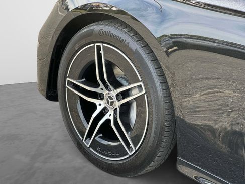 Used 2025 Mercedes-Benz E 350 4MATIC Sedan image 7