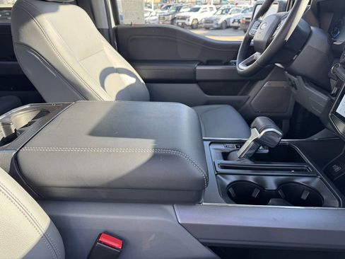 Used 2025 Ford F150 Lightning Flash image 6