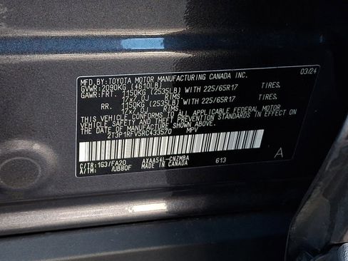 Used 2024 Toyota RAV4 XLE image 29