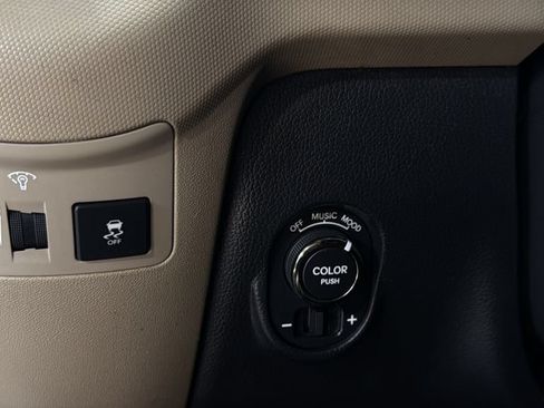 Used 2011 Kia Soul ! FWD image 29