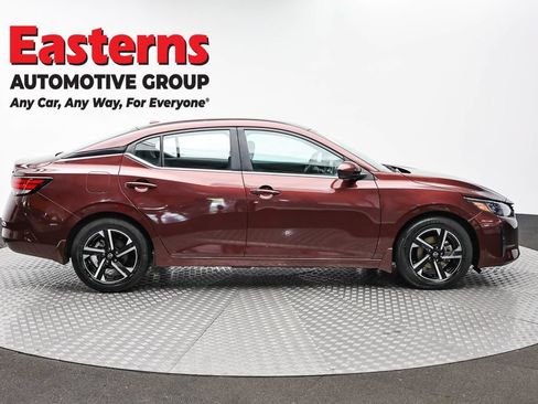 Used 2024 Nissan Sentra SV FWD image 4