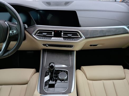 Used 2022 BMW X5 xDrive40i w/ Premium Package AWD/4WD image 34