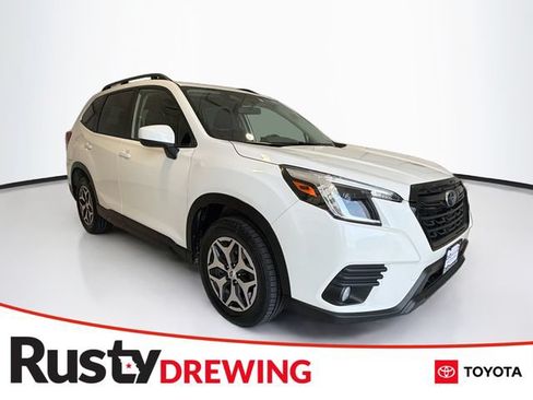 Used 2023 Subaru Forester Premium AWD/4WD image 1