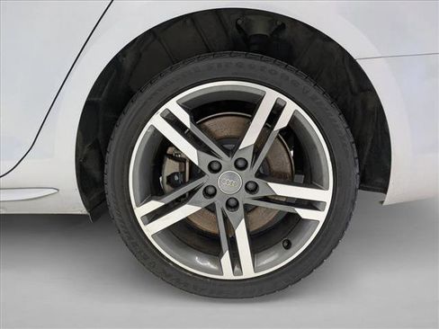 Used 2017 Audi A4 2.0T Premium Plus w/ Premium Plus Package image 22