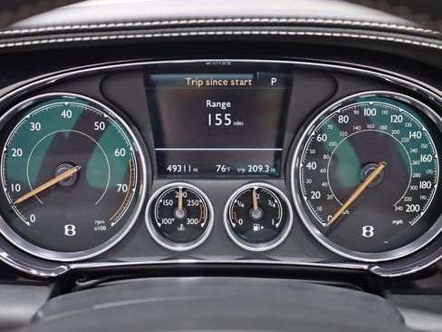 Used 2016 Bentley Continental GT image 16