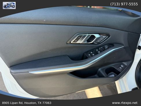 Used 2020 BMW 330i Sedan w/ Convenience Package RWD image 23