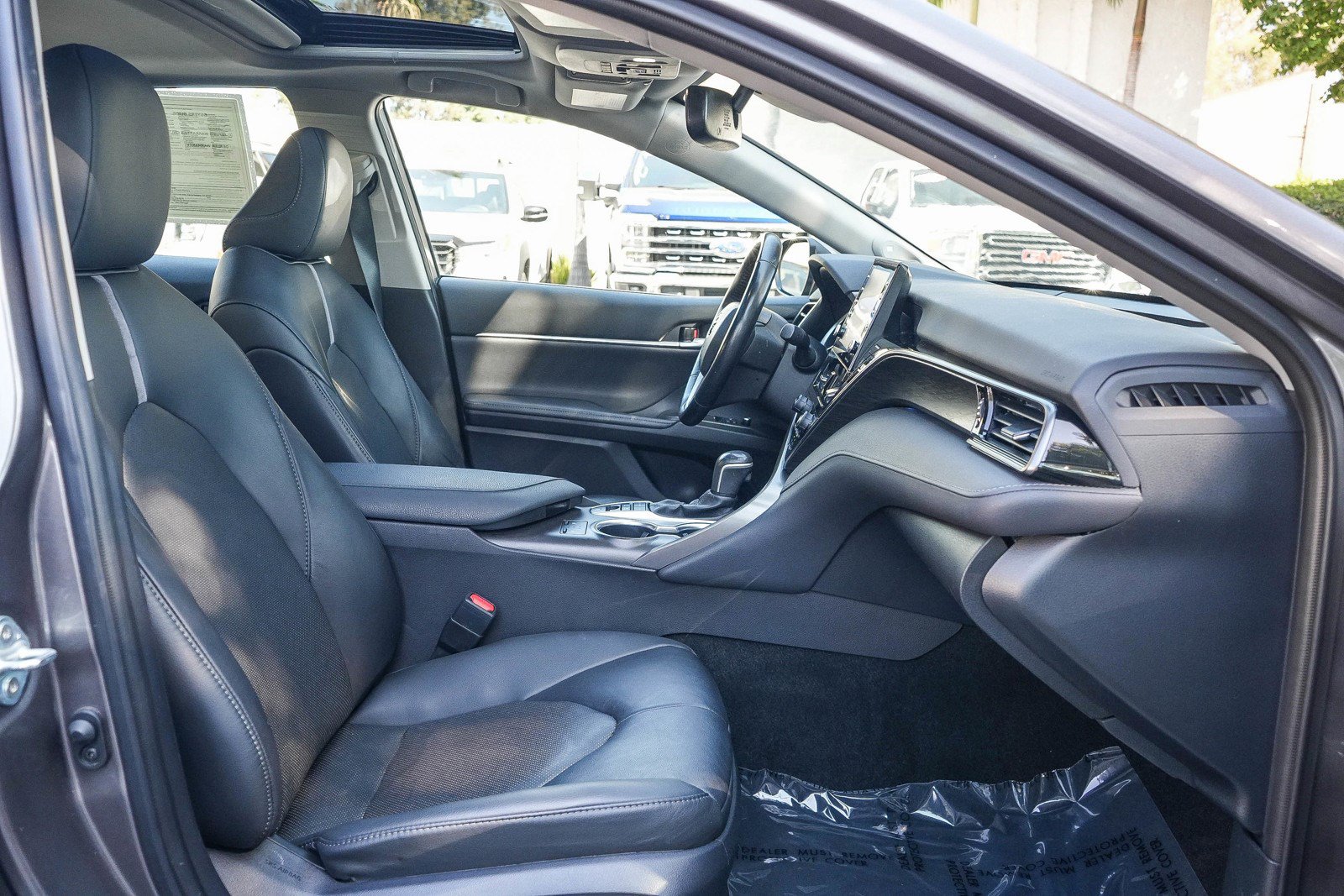 Used 2024 Toyota Camry XLE w/ Navigation Package FWD image 16