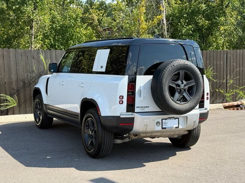 Used 2023 Land Rover Defender 110 S AWD/4WD image 3