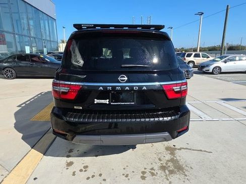 Used 2021 Nissan Armada SV w/ SV Appearance Package image 5