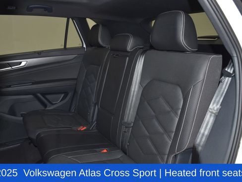 Used 2025 Volkswagen Atlas Cross Sport SE AWD/4WD image 29