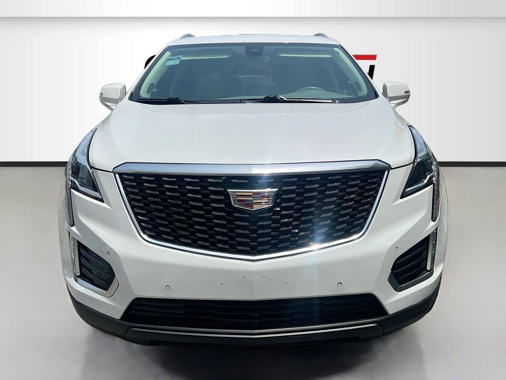 Used 2023 Cadillac XT5 Premium Luxury FWD image 2