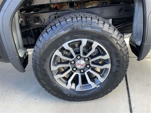 Used 2020 GMC Sierra 1500 AT4 w/ AT4 Premium Package image 11