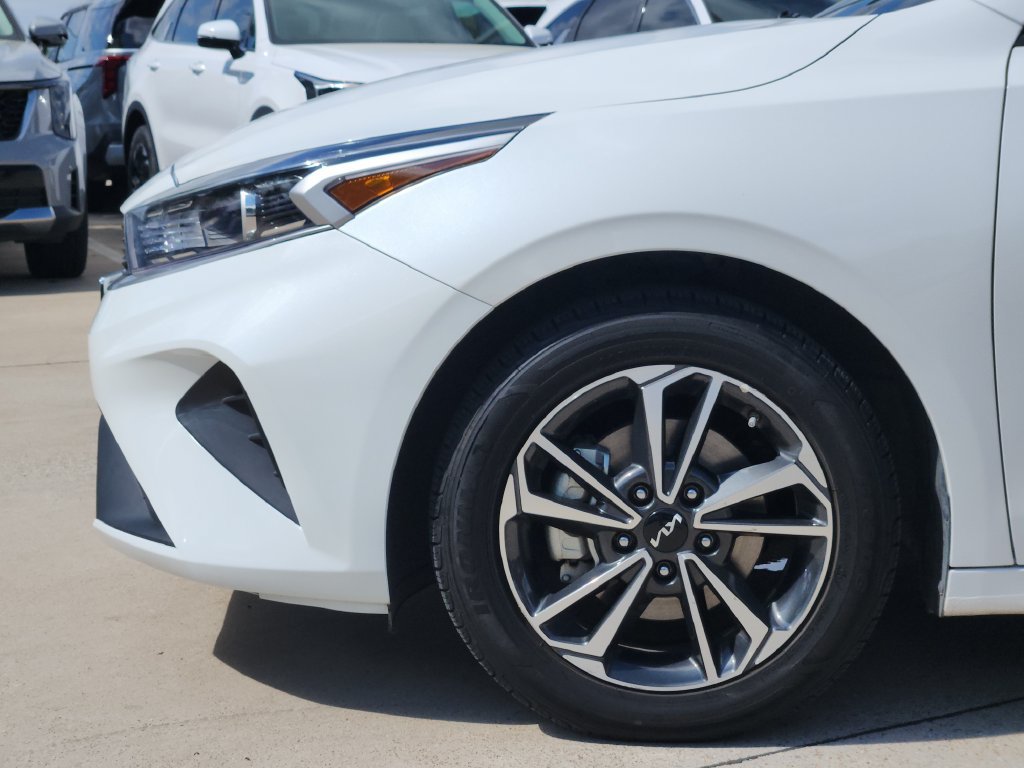 Certified 2024 Kia Forte LXS FWD image 17
