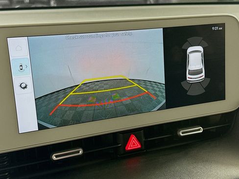 Used 2024 Hyundai Ioniq 5 SEL image 23