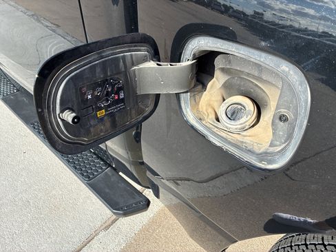 Used 2022 RAM 1500 Big Horn image 12