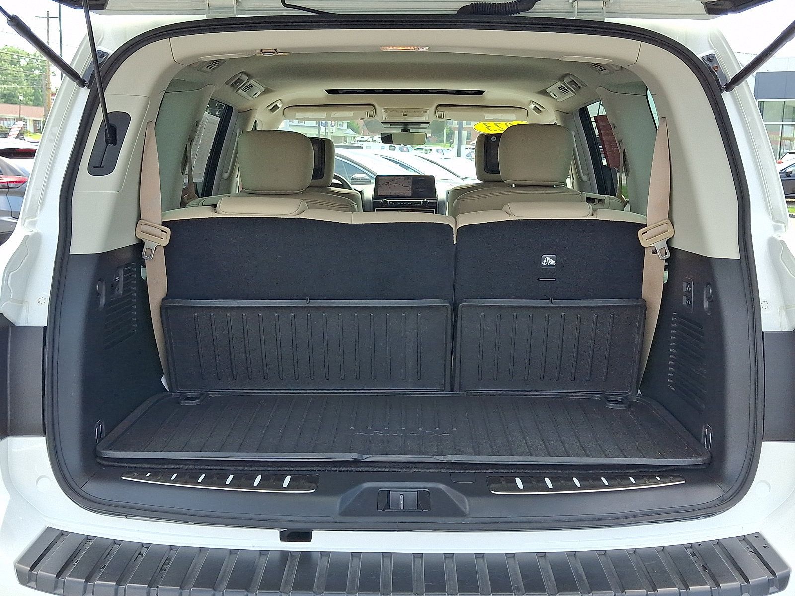 Certified 2023 Nissan Armada Platinum w/ Captain's Chairs Package AWD/4WD image 33