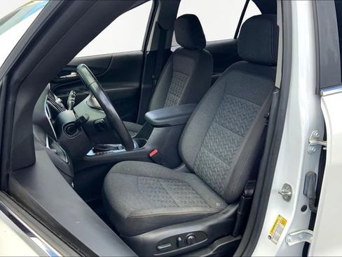 Used 2022 Chevrolet Equinox LT image 15