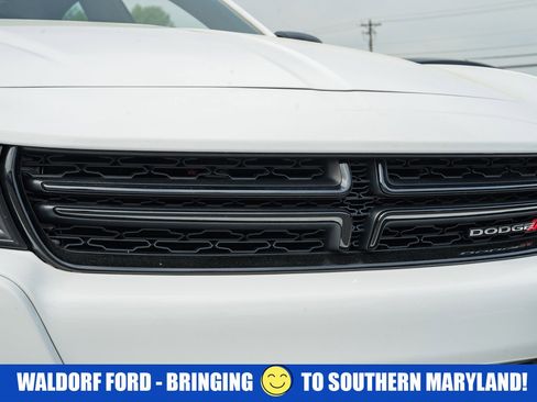 Used 2023 Dodge Charger SXT image 9